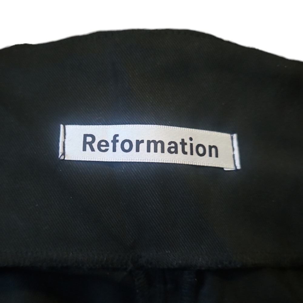 REFORMATION | Avalon High Rise Black Pant in Size 2P - Picture 7 of 8
